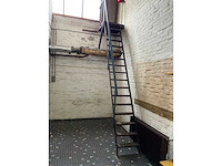 Opklapbare trap 17-trede 370cm hoog - afbeelding 2 van  4