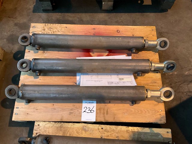 Opklapcilinder bouwlandinjecteur (3x) - afbeelding 1 van  1