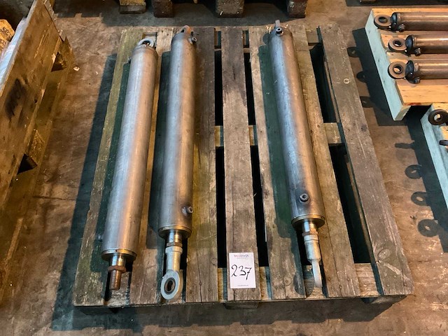 Opklapcilinder bouwlandinjecteur (3x) - afbeelding 1 van  2