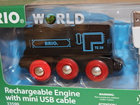 Oplaadbare locomotief met usb kabel brio. - afbeelding 2 van  2