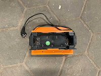 Oplader draagbare accu - afbeelding 4 van  5