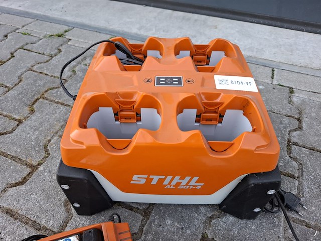 Oplader met 1x accu, stihl, al 301-4 - afbeelding 4 van  5