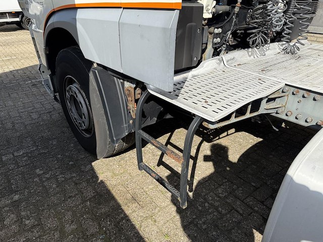 Opleggertrekker daf( h4en3) xf 460 ft met kenteken 61-blz-3 - afbeelding 13 van  15