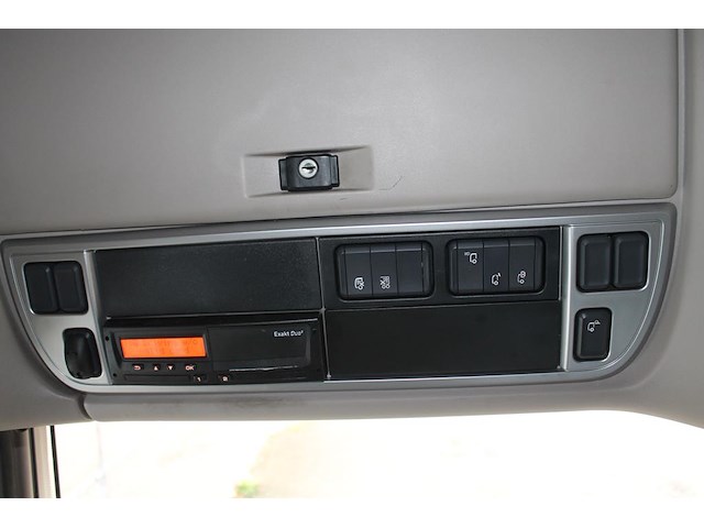 Opleggertrekker daf xf 480 ft automaat type h4en met kenteken 43-blj-8. datum eerste toelating 22-10-2018. - afbeelding 20 van  37