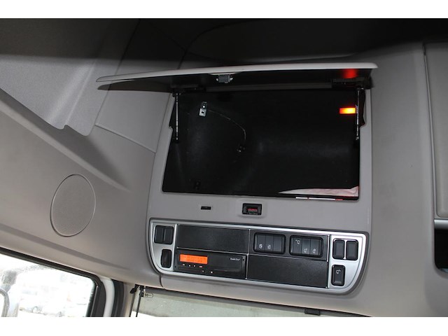 Opleggertrekker daf xf 480 ft automaat type h4en met kenteken 43-blj-8. datum eerste toelating 22-10-2018. - afbeelding 21 van  37