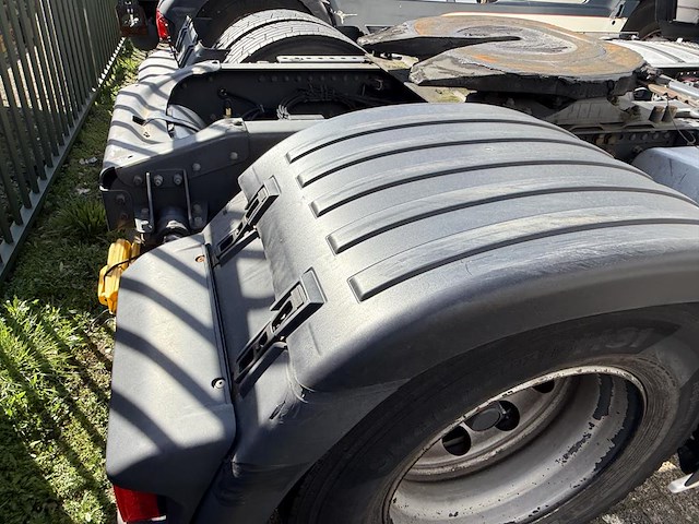 Opleggertrekker scania n323 r450 met kenteken 29-bkf-6 - afbeelding 16 van  17