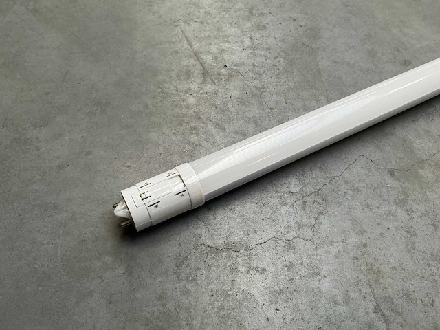 Opple led tube uni t8 1200 (250x) - afbeelding 1 van  4