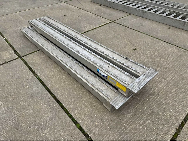Oprij binten (2x) - afbeelding 1 van  7