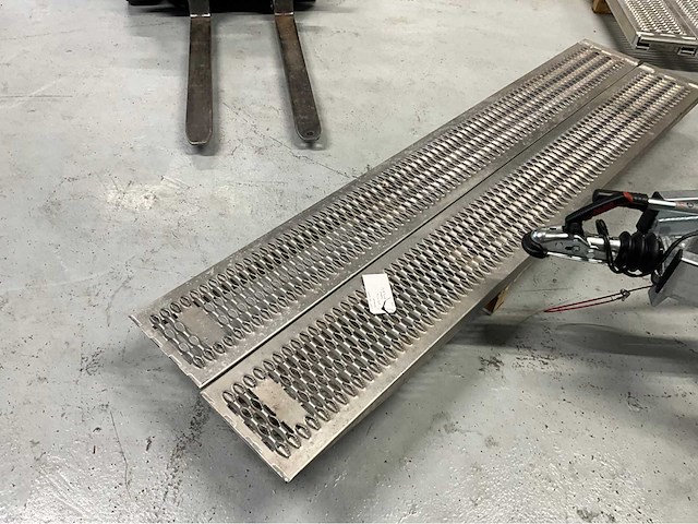 Oprijplaat set - afbeelding 2 van  3