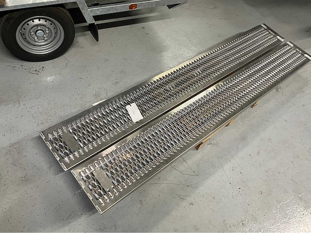 Oprijplaat set - afbeelding 2 van  2