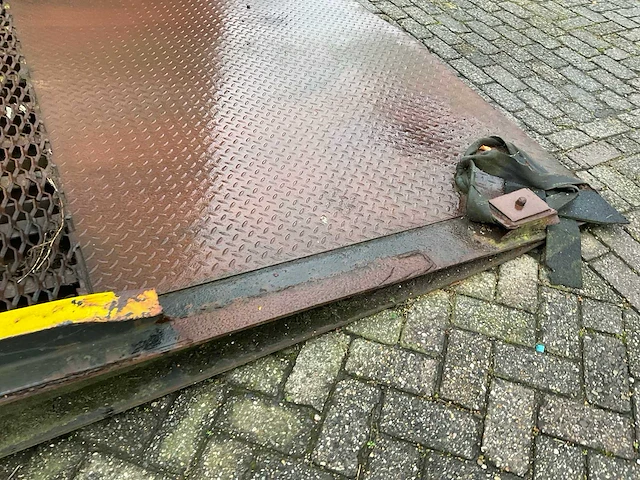 Oprijramp - afbeelding 4 van  15