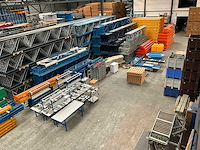 Opruiming magazijn: heftrucks, magazijnstellingen, rollenbanen en transportbanden