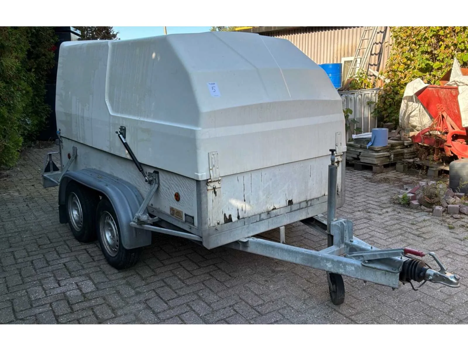 Opruiming voorraad: mobiele stoomcleaners, heaters en andere industriële goederen