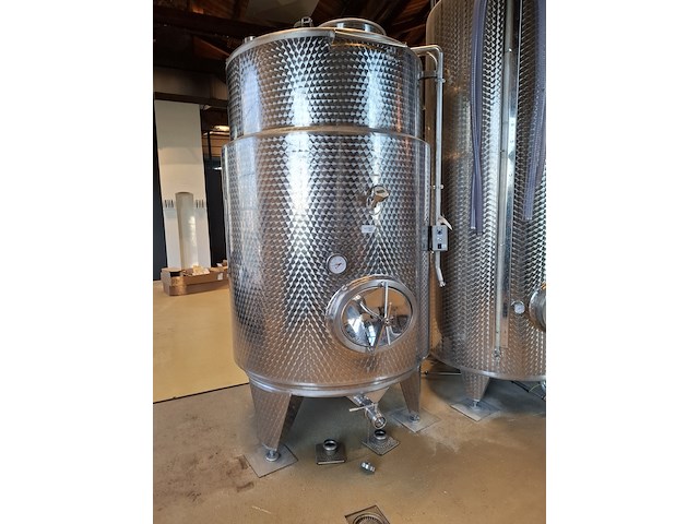 Opslag koeltank 2300l / maïs ketel letina, 2300, bouwjaar 2019 - afbeelding 6 van  13