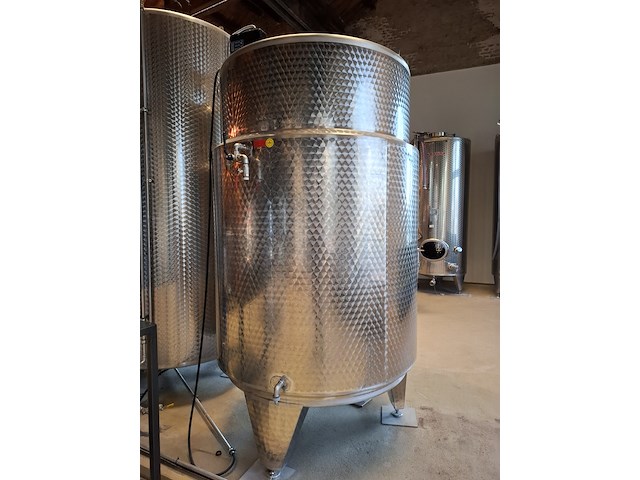 Opslag koeltank 2300l / maïs ketel letina, 2300, bouwjaar 2019 - afbeelding 8 van  13