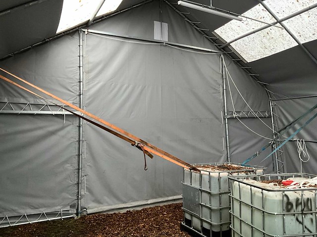 Opslag tent - afbeelding 7 van  7
