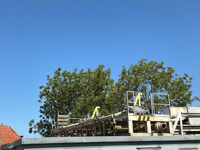 Opslag zeecontainer en bordes - afbeelding 6 van  6
