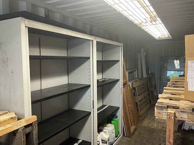 Opslagcontainer 40ft. met zonnepanelen / omvormer (3x) - afbeelding 6 van  12