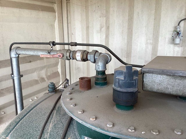 Opslagcontainermet dieseltankstation - afbeelding 5 van  15
