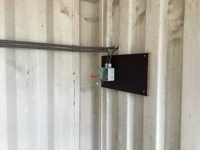 Opslagcontainermet dieseltankstation - afbeelding 7 van  15