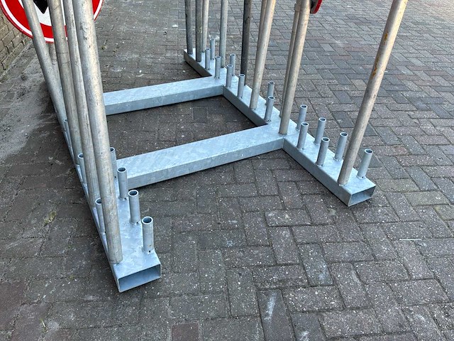 Opslagrek voor 48 verkeersborden met inhoud - afbeelding 5 van  6