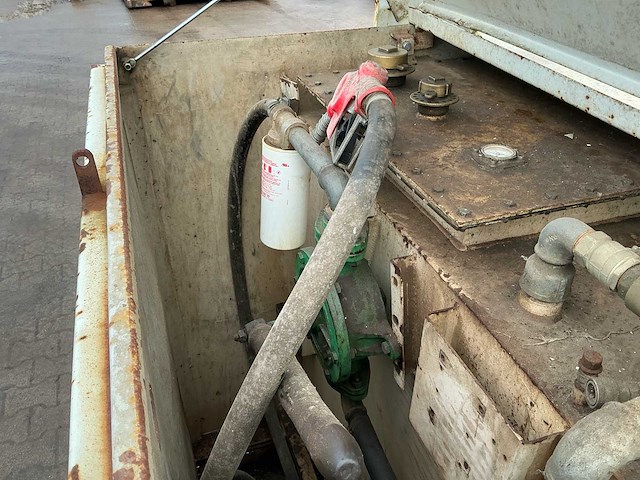 Opslagtank diesel 2000 liter - afbeelding 3 van  14