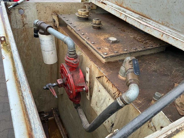 Opslagtank diesel 2000 liter - afbeelding 2 van  12