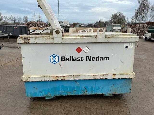 Opslagtank diesel 2000 liter - afbeelding 5 van  12