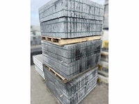 Opsluitbanden van beton (ca. 216 stuks)