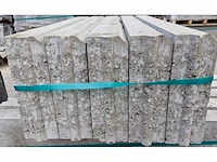Opsluitbanden van beton (ca. 61 stuks) - afbeelding 2 van  3