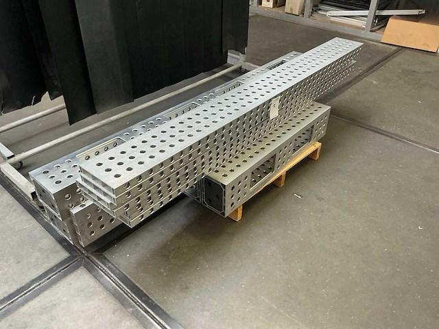 Opspanplaat (12x) - afbeelding 1 van  4