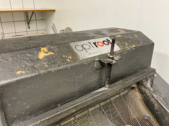 Op’t root vlaai rastermachine - afbeelding 3 van  5