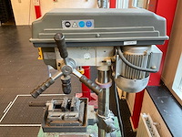 Optimum b17 pro kolomboormachine op onderstel - afbeelding 7 van  8