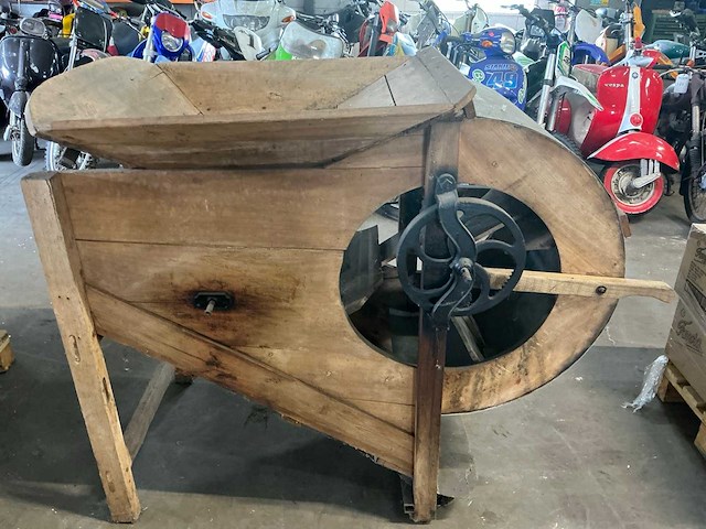 Optimus antieke houten kafmolen - afbeelding 3 van  9