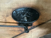 Optimus antieke houten kafmolen - afbeelding 8 van  9