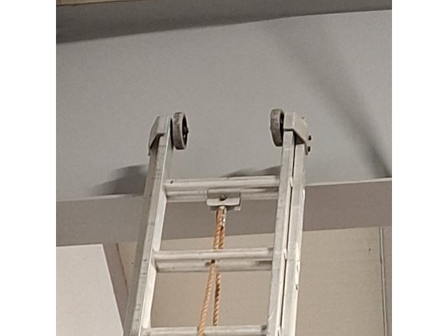 Optrek ladder 2x 20 treeds - afbeelding 4 van  6