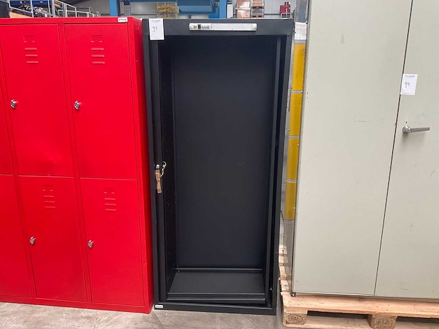Opvang kast - afbeelding 1 van  2