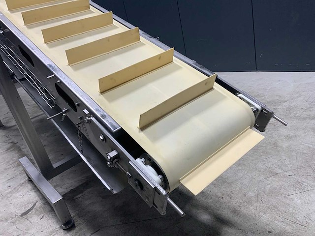 Opvoer transportband 4m - afbeelding 2 van  3