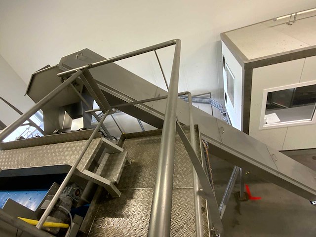 Opvoer transportband met afvoerband - afbeelding 11 van  12