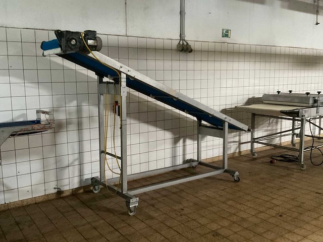 Opvoer transportband - afbeelding 7 van  7