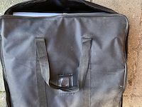 Opvouwbare display of showmeubel in reistas - afbeelding 7 van  7