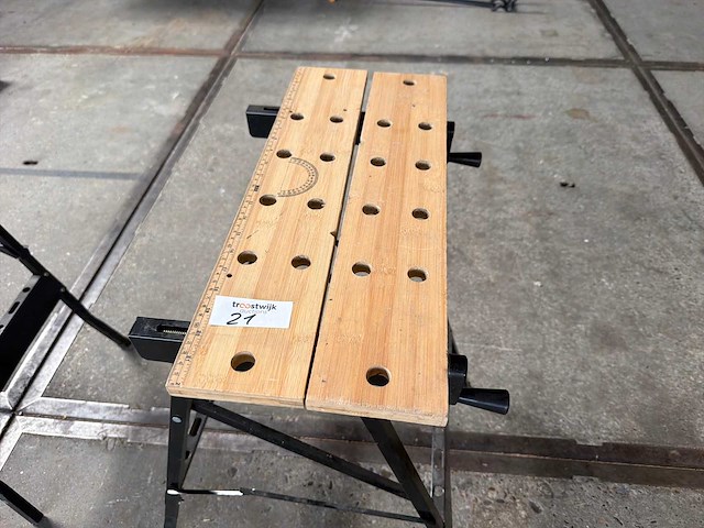 Opvouwbare werkbank / workmate - afbeelding 2 van  3