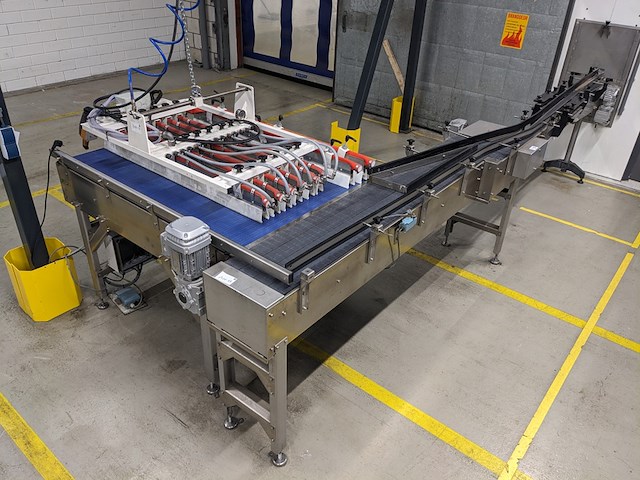 Opzet tafel met transportbaan, polyketting, gb m01-05, blauw, 2022 - afbeelding 1 van  14