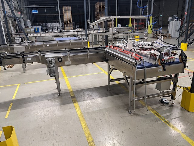 Opzet tafel met transportbaan, polyketting, gb m01-05, blauw, 2022 - afbeelding 10 van  14