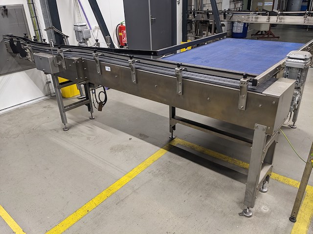 Opzet tafel met transportbaan, polyketting, m01-10, blauw, 2022 - afbeelding 4 van  10