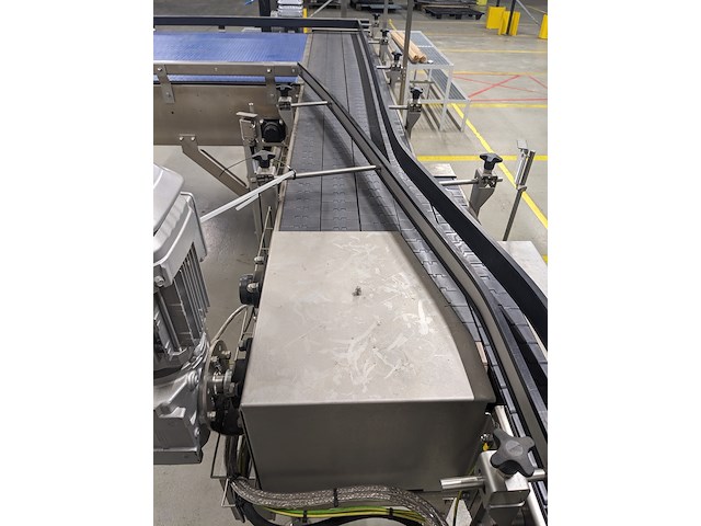 Opzet tafel met transportbaan, polyketting, m01-10, blauw, 2022 - afbeelding 9 van  10