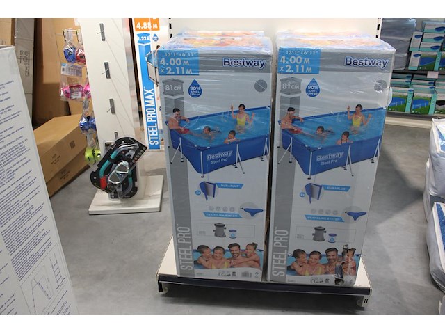 Opzet zwembad met stalen frame bestway steel pro, afm. 400cm x 211cm x 81 cm, incl. filterpomp. - afbeelding 1 van  3