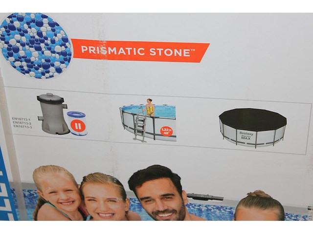 Opzet zwembad met stalen frame bestway steel pro max, doorsnede 366 cm, hoogte 122cm, incl. pomp en trap en... - afbeelding 3 van  3