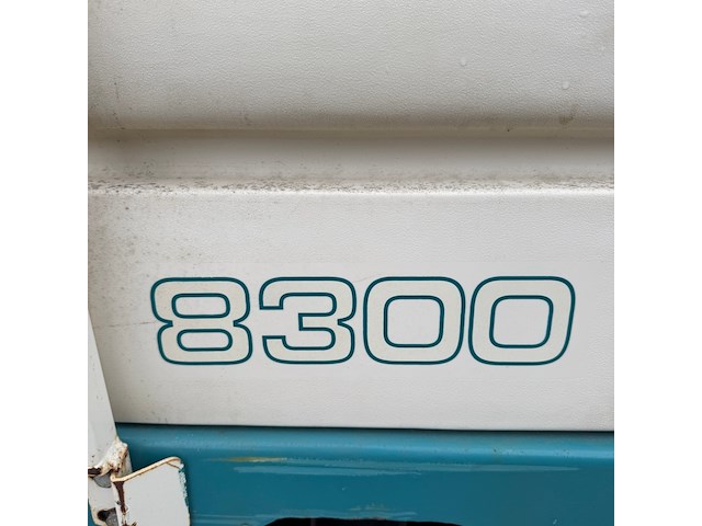 Opzit schrob- veegmachine, tennant, 8300, wit/groen - afbeelding 3 van  9