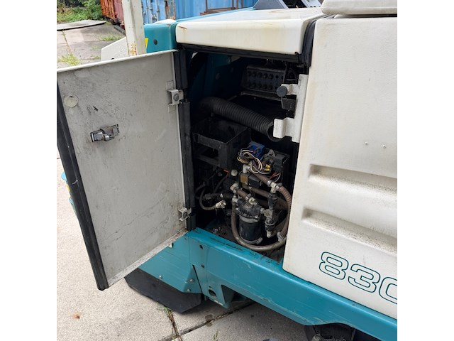Opzit schrob- veegmachine, tennant, 8300, wit/groen - afbeelding 9 van  9